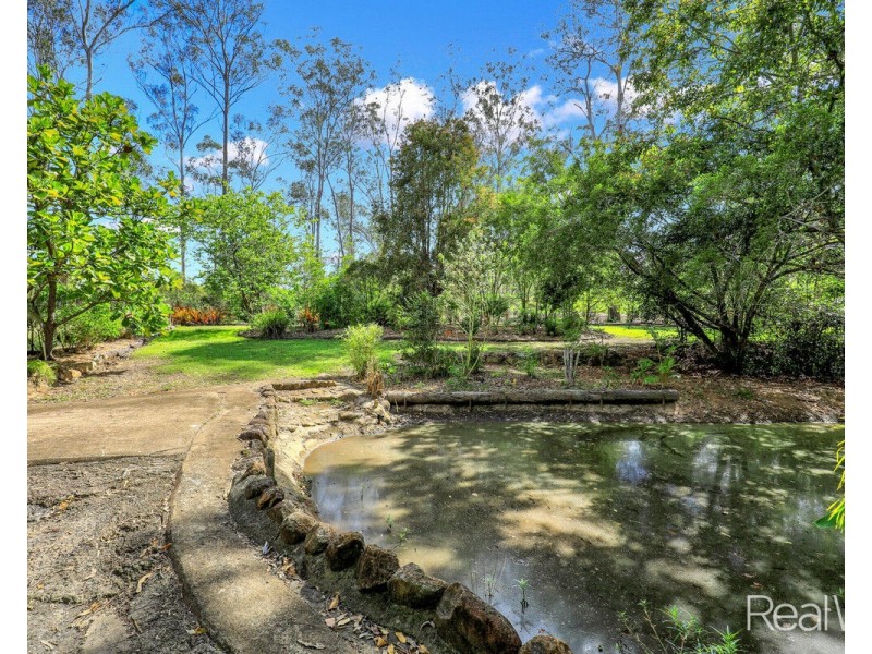 9 De Ville Court, South Bingera QLD 4670