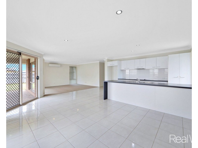 9 Fixter Avenue, Kalkie QLD 4670