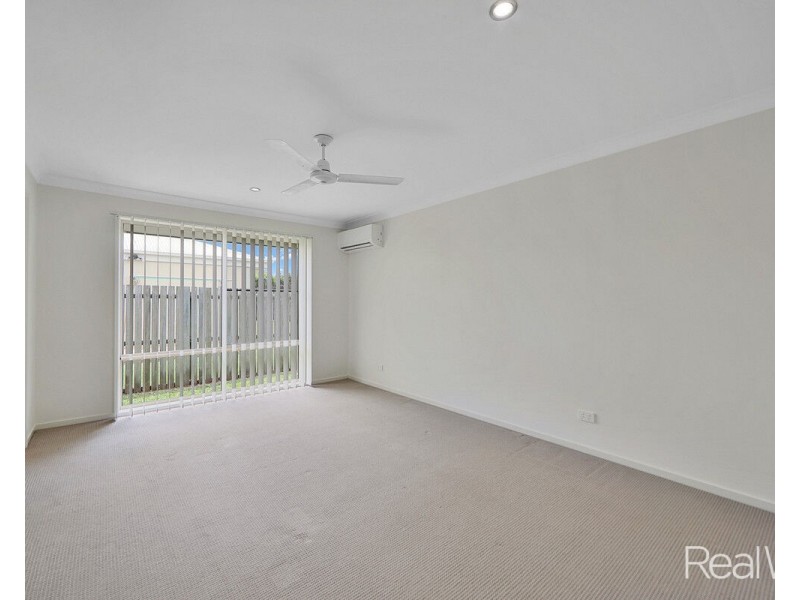 9 Fixter Avenue, Kalkie QLD 4670