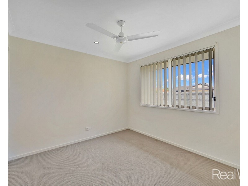 9 Fixter Avenue, Kalkie QLD 4670