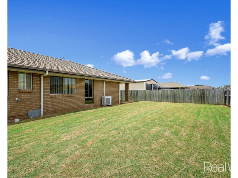 9 Fixter Avenue, Kalkie QLD 4670