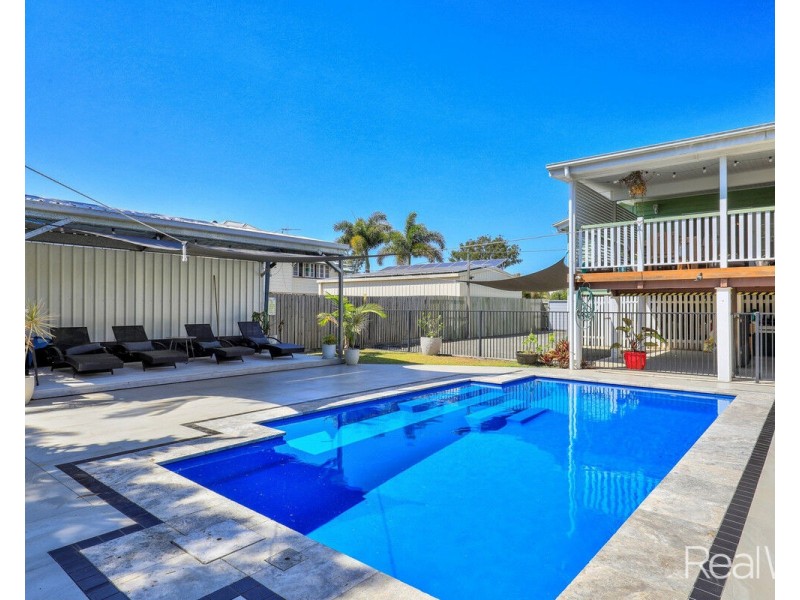 17 Rowland Street, Bundaberg South QLD 4670