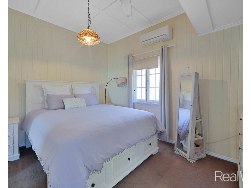 17 Rowland Street, Bundaberg South QLD 4670