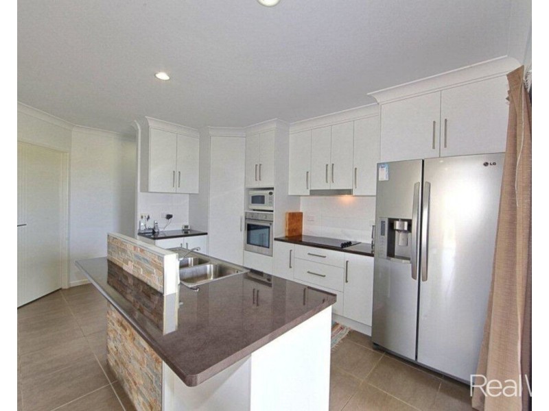 2 Mountney Street, Avoca QLD 4670