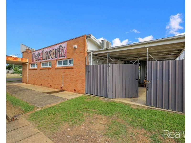 77 Boundary Street, Walkervale QLD 4670