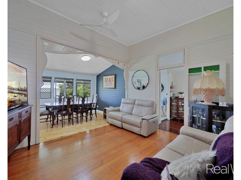 27 Crofton Street, Bundaberg West QLD 4670