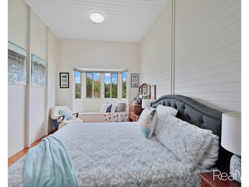 27 Crofton Street, Bundaberg West QLD 4670