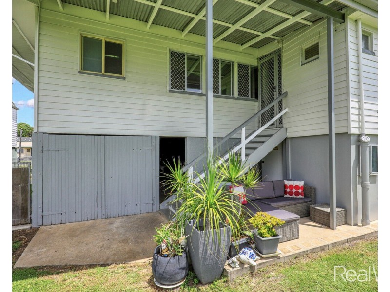 27 Crofton Street, Bundaberg West QLD 4670