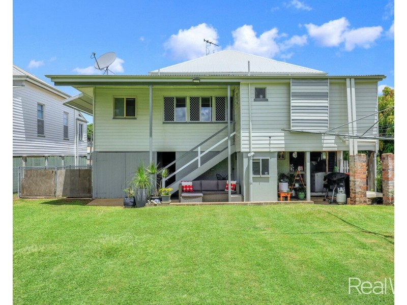 27 Crofton Street, Bundaberg West QLD 4670