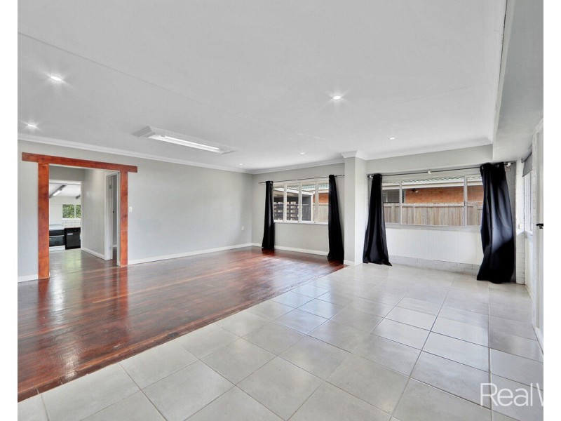 182 Walker Street, Svensson Heights QLD 4670