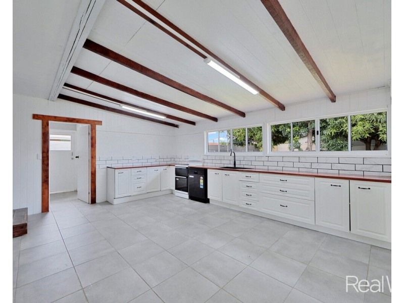 182 Walker Street, Svensson Heights QLD 4670