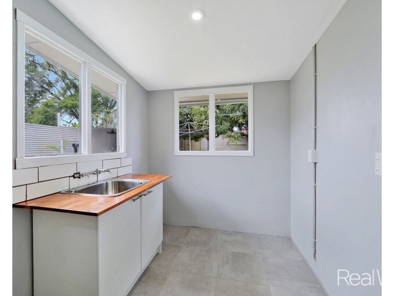 182 Walker Street, Svensson Heights QLD 4670