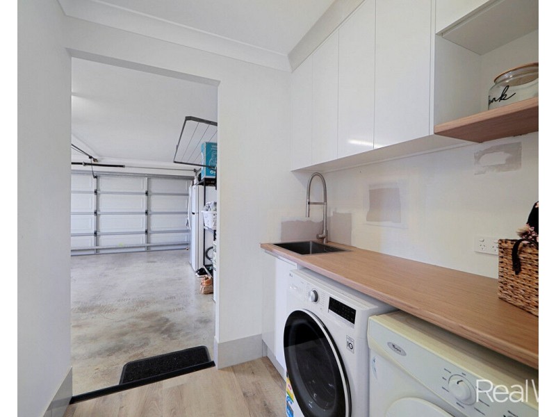 11 Zac Street, Kalkie QLD 4670