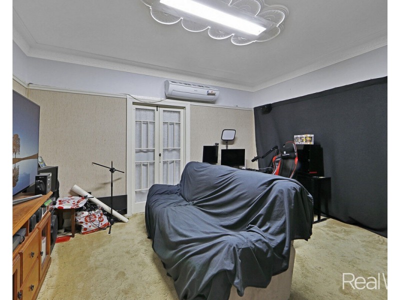 12 Steffensen Street, Svensson Heights QLD 4670