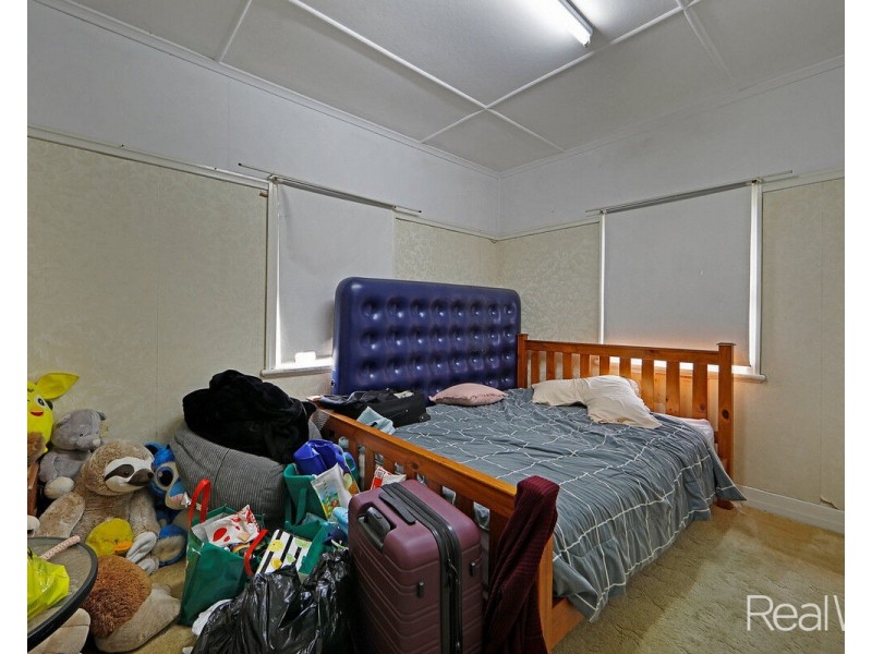 12 Steffensen Street, Svensson Heights QLD 4670