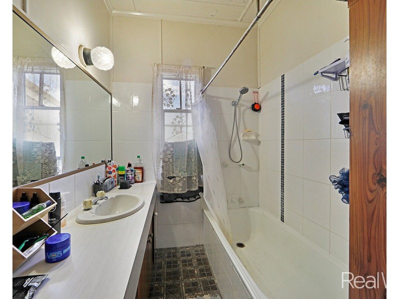 12 Steffensen Street, Svensson Heights QLD 4670