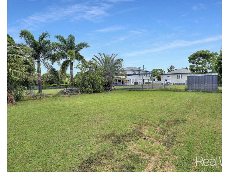 12 Steffensen Street, Svensson Heights QLD 4670