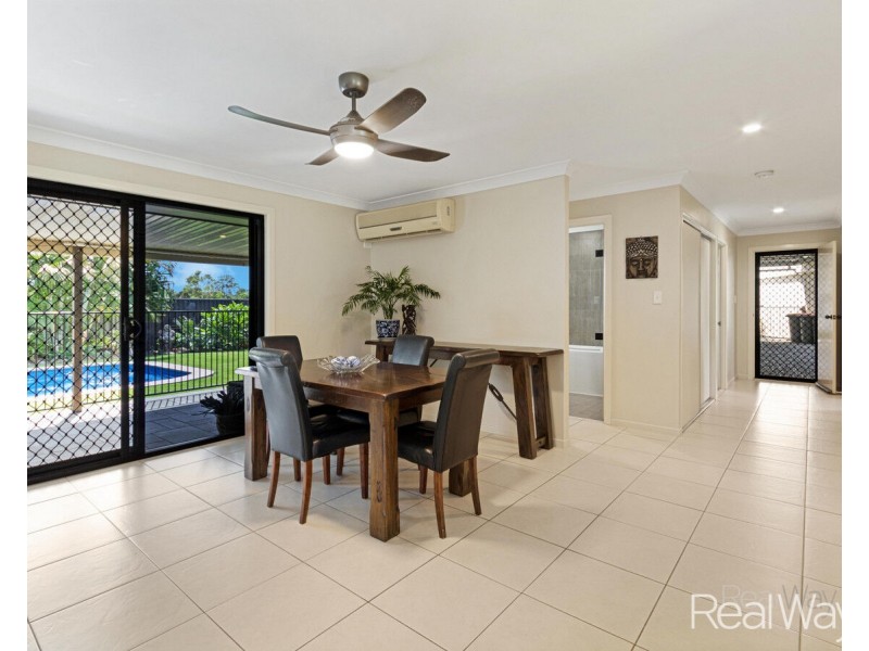 4 Slalom Crescent, Branyan QLD 4670