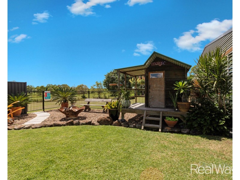 4 Slalom Crescent, Branyan QLD 4670