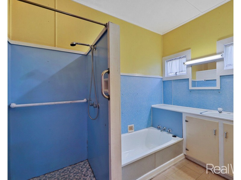 4a Baker Street, Kepnock QLD 4670