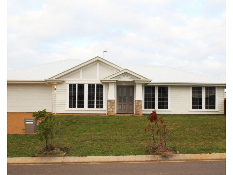 1 Bowerbird Court, Branyan QLD 4670