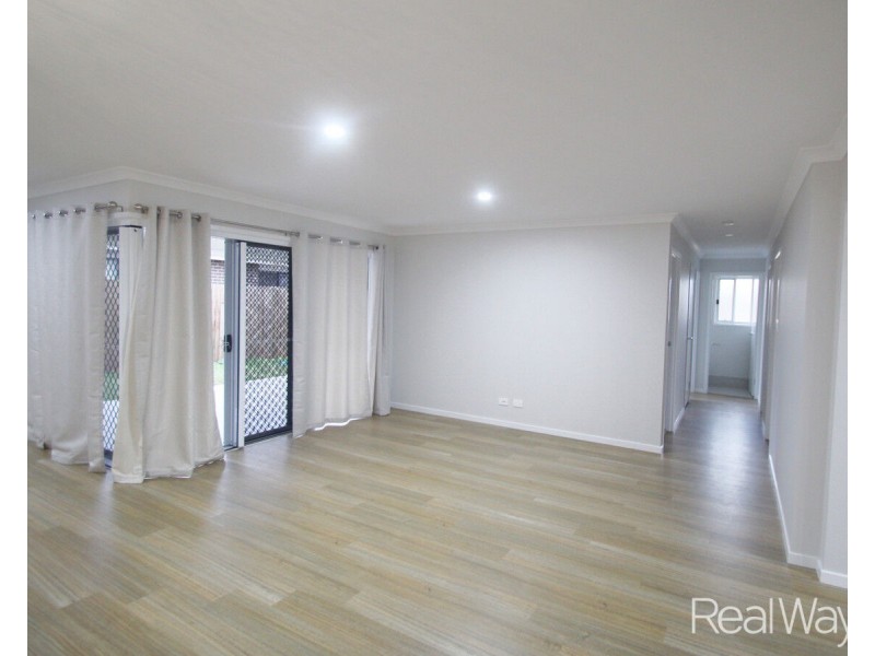 1 Bowerbird Court, Branyan QLD 4670