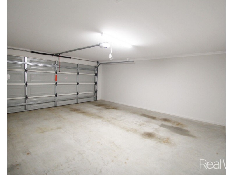 1 Bowerbird Court, Branyan QLD 4670