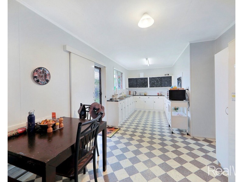 13 Redmond Street, Avenell Heights QLD 4670
