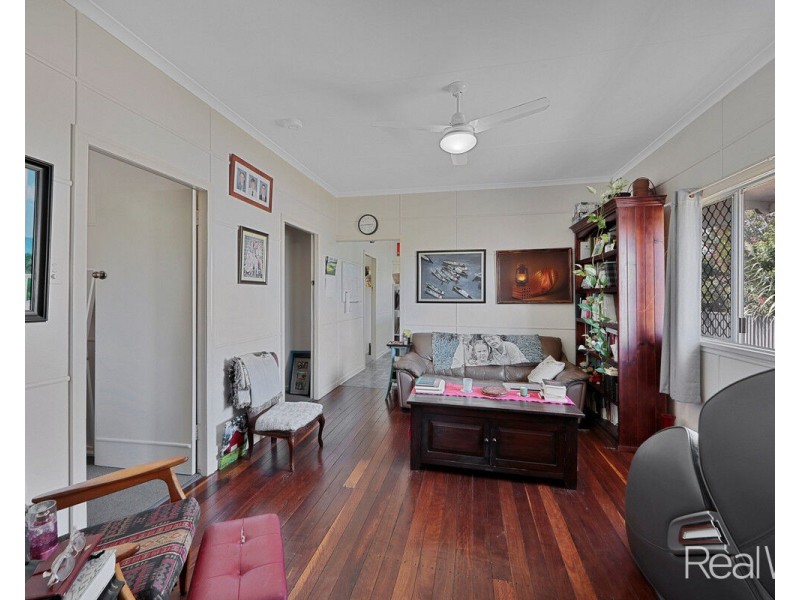 367 Bourbong Street, Millbank QLD 4670