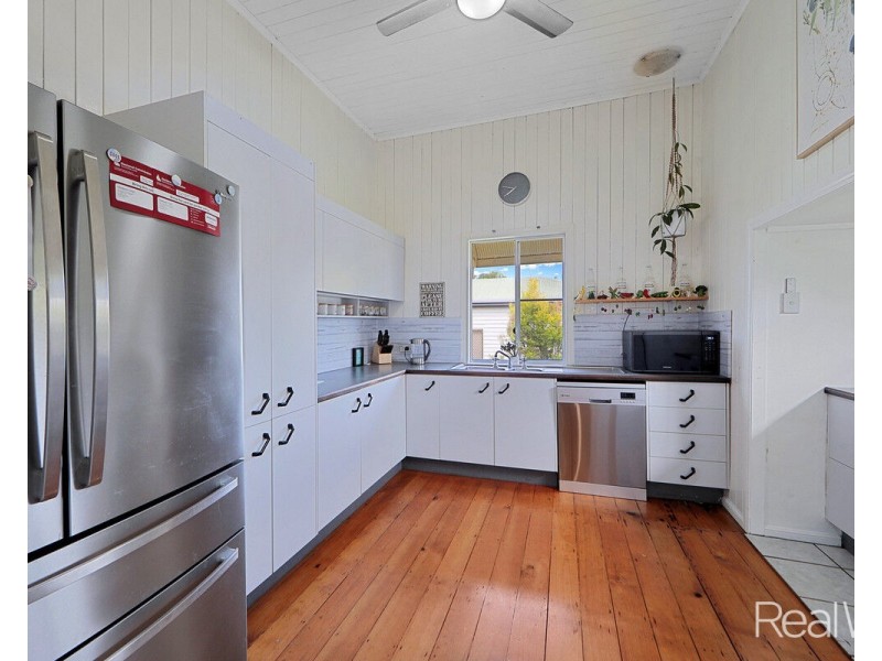17 May Street, Walkervale QLD 4670