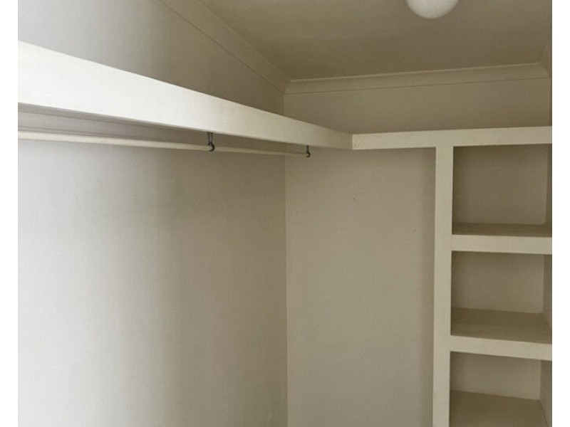 1 Buzza Street, Walkervale QLD 4670