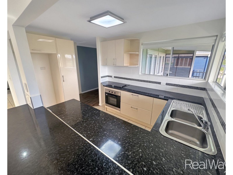 9 Bennett Street, Elliott Heads QLD 4670