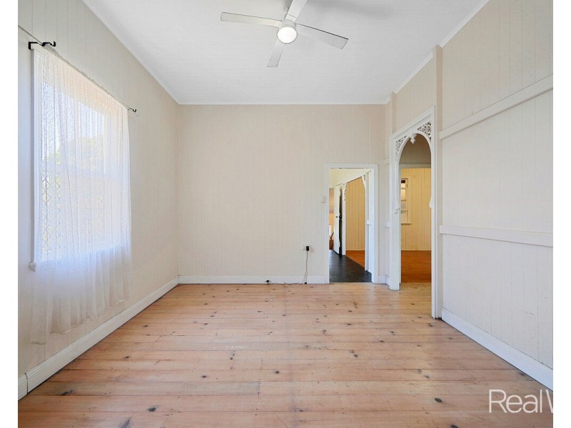 47 Alice Street, Walkervale QLD 4670