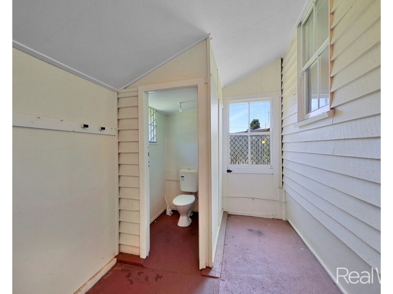 47 Alice Street, Walkervale QLD 4670