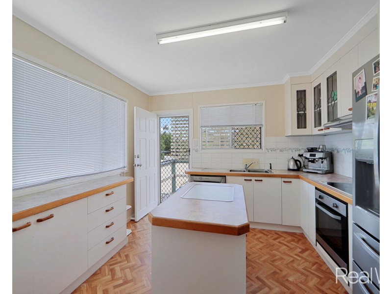 8 McDougall Street, Kepnock QLD 4670