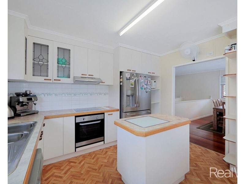 8 McDougall Street, Kepnock QLD 4670
