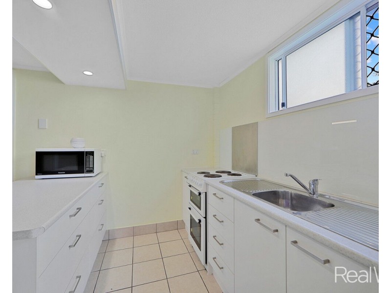 8 McDougall Street, Kepnock QLD 4670