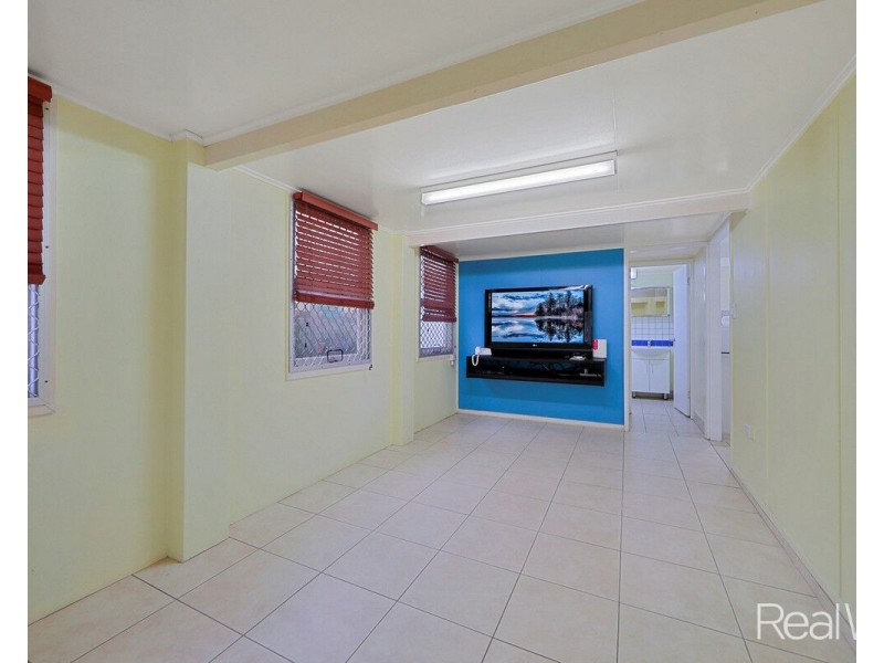 8 McDougall Street, Kepnock QLD 4670