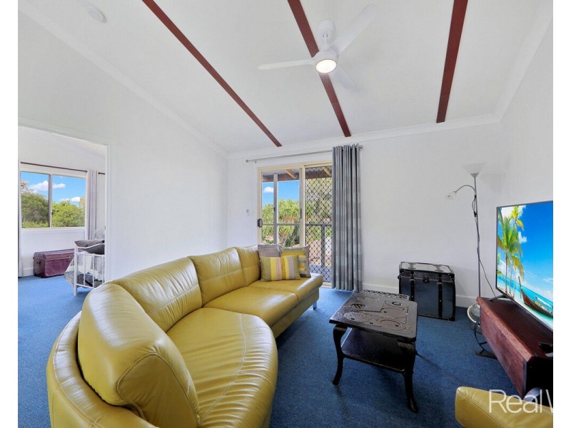 27 Shell Street, Burnett Heads QLD 4670