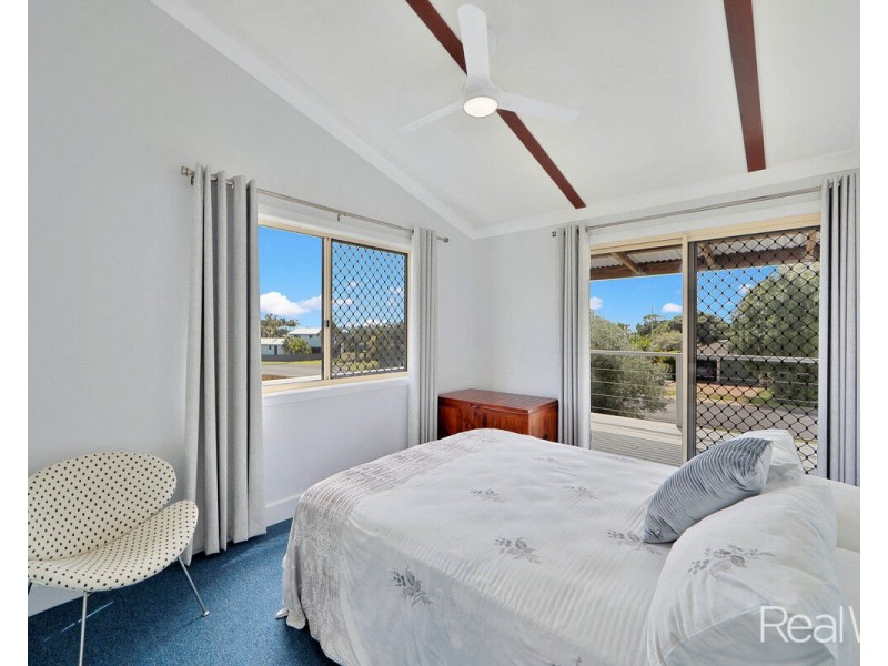 27 Shell Street, Burnett Heads QLD 4670