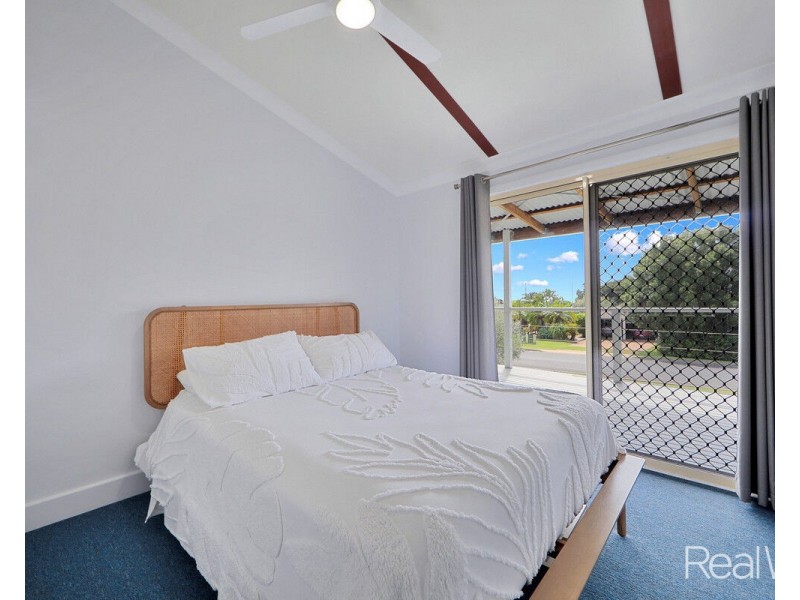 27 Shell Street, Burnett Heads QLD 4670
