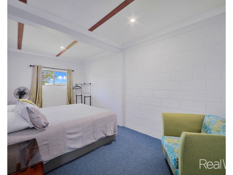 27 Shell Street, Burnett Heads QLD 4670