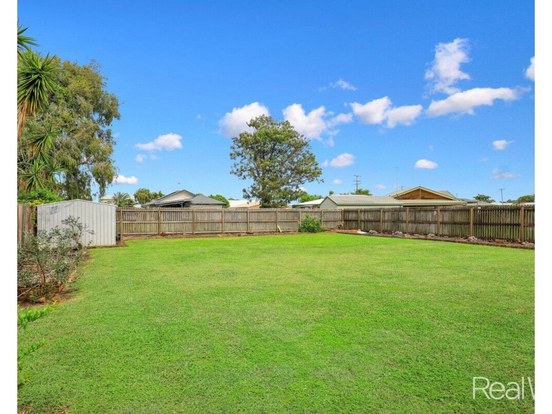 27 Shell Street, Burnett Heads QLD 4670