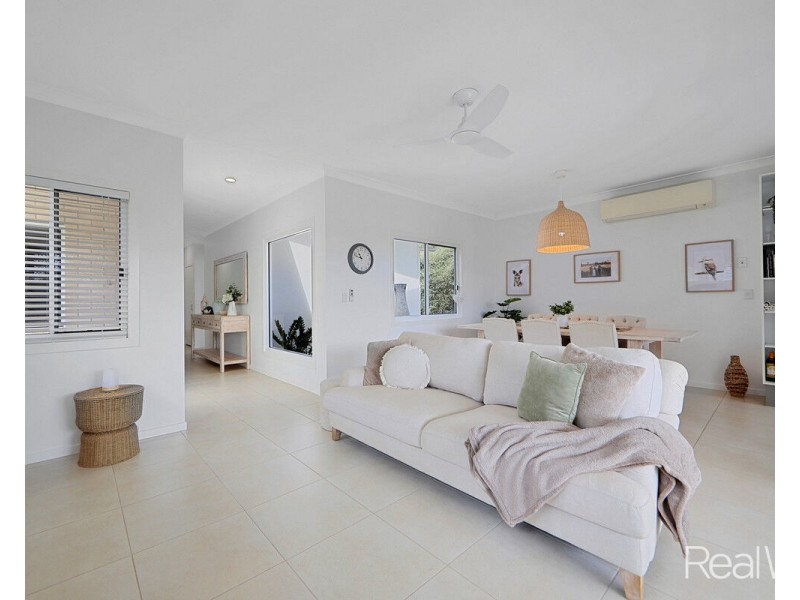 9 Magnolia Court, Innes Park QLD 4670