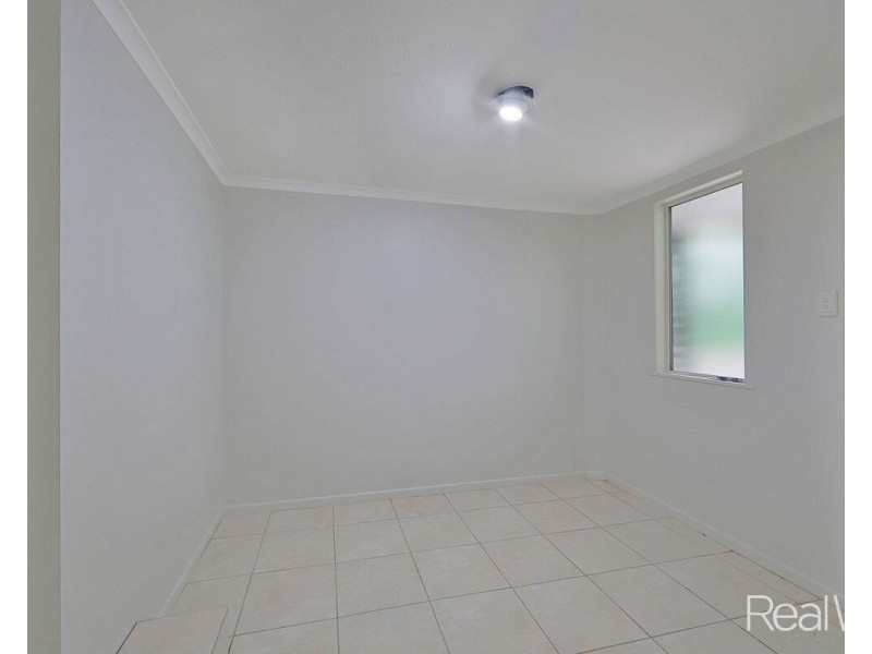 19 Samuels Road, Branyan QLD 4670