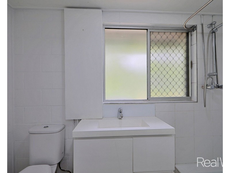 19 Samuels Road, Branyan QLD 4670