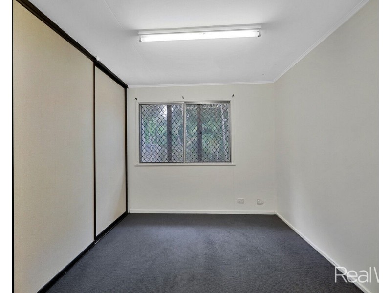 19 Samuels Road, Branyan QLD 4670