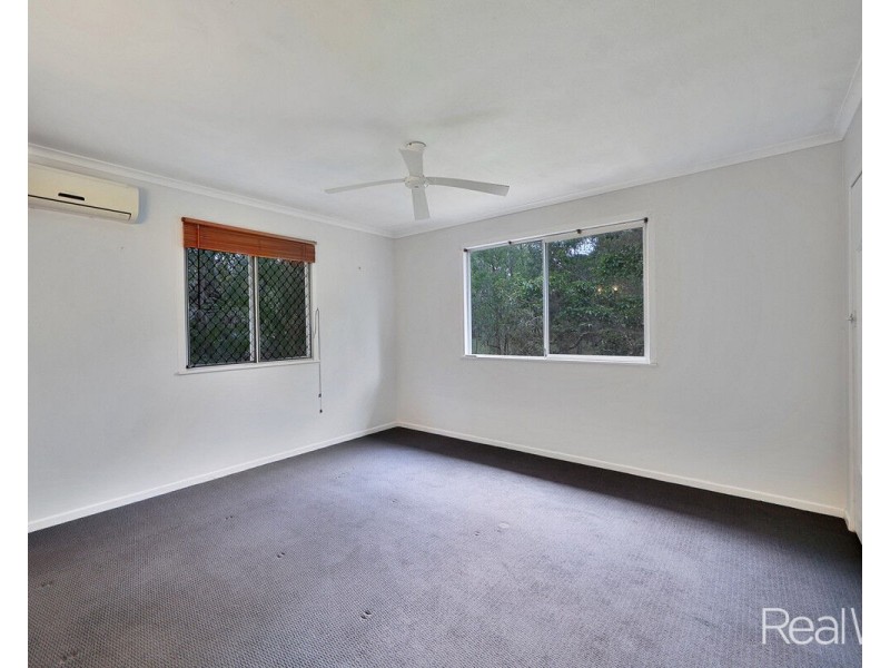 19 Samuels Road, Branyan QLD 4670
