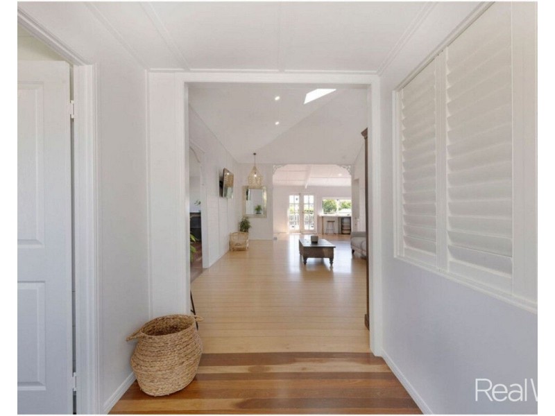 27 Walker Street, Bundaberg South QLD 4670