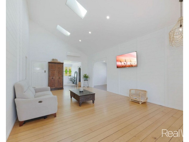 27 Walker Street, Bundaberg South QLD 4670